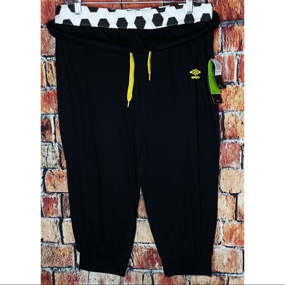 Umbro Women Loose Fit Active Wear Lounge Large Capri Pants Black Fold Down Waist - Picture 2 of 5